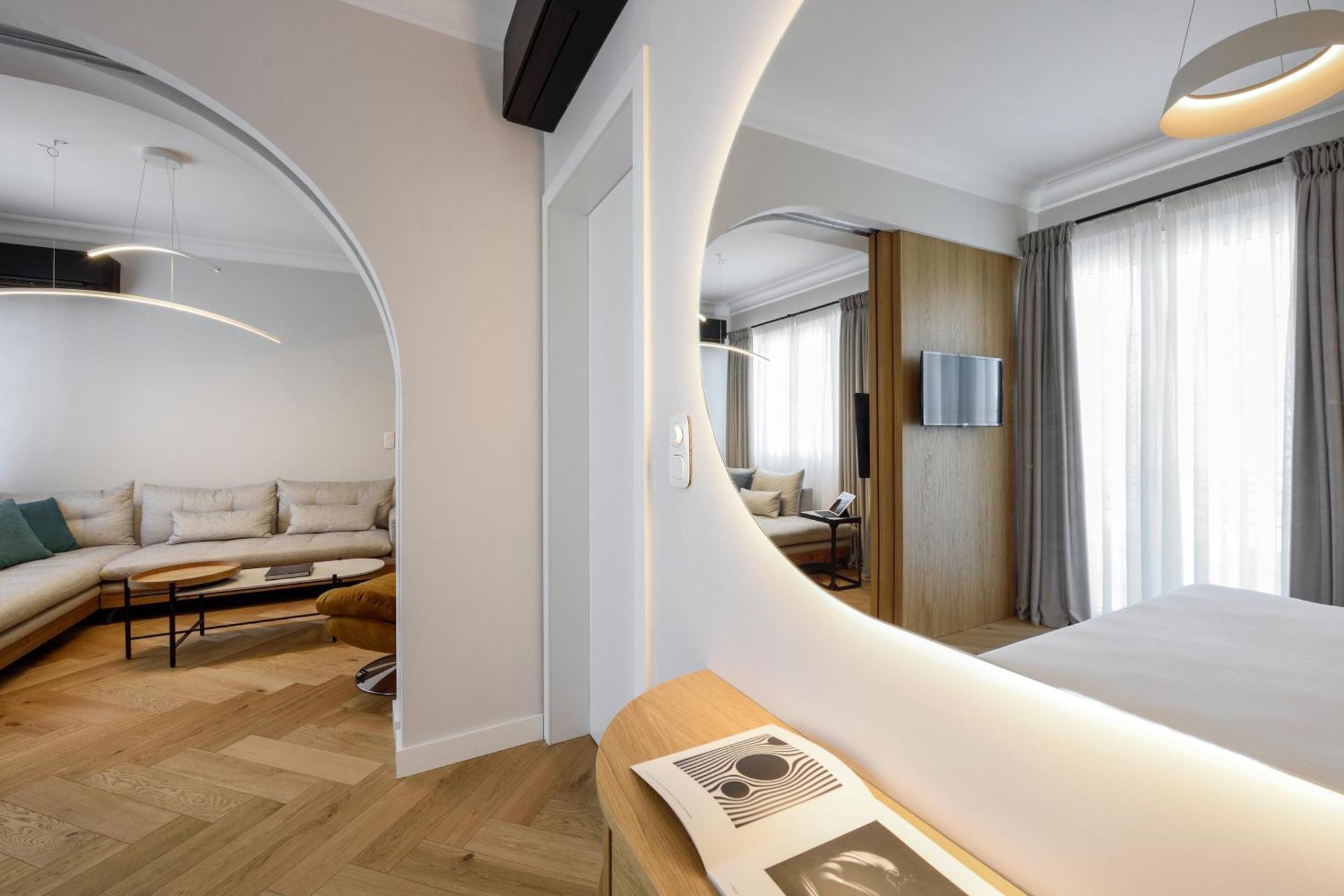 Queen Apartment Thessaloniki By Luxlikehome Exterior photo