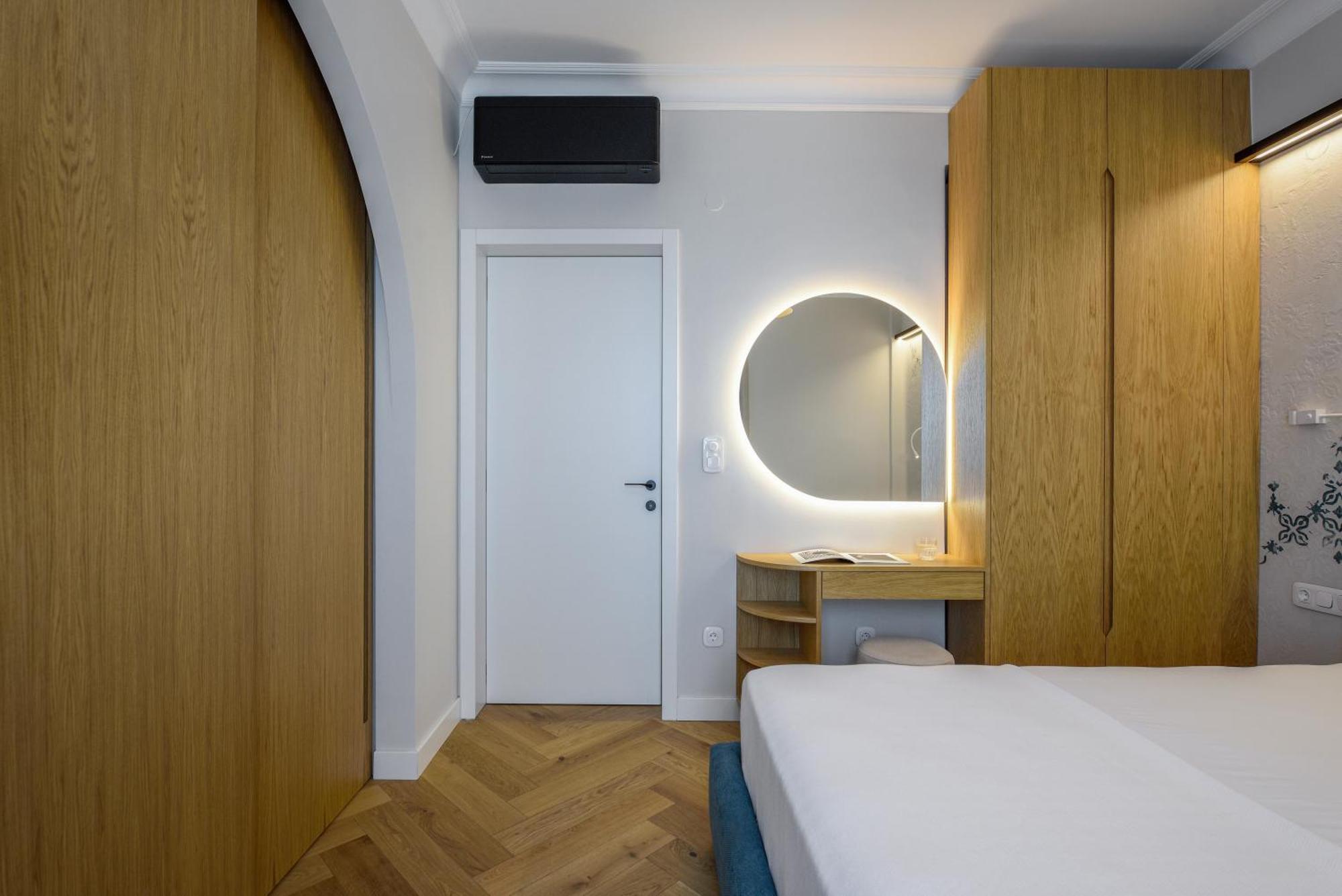 Queen Apartment Thessaloniki By Luxlikehome Exterior photo